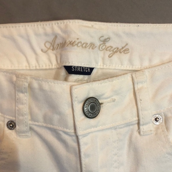 American Eagle White Shorts - Picture 3 of 4